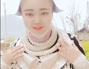 亻革家漂亮的小姐姐