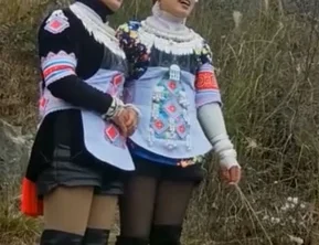 亻革家：来唱山歌了