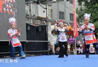 革家芦笙舞是革家文化的重要组成部分革家是中国56个民族之外的待识别民族，人口约6万人，主要居住在黔东…