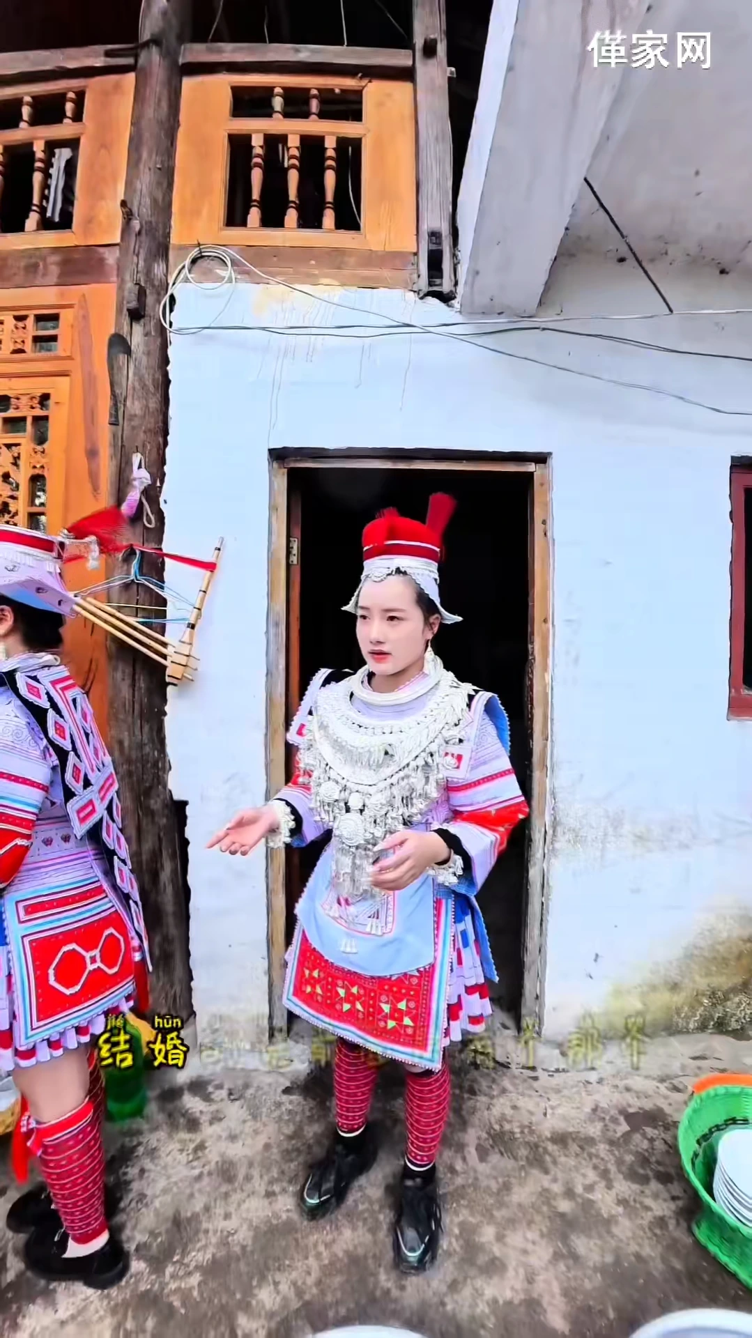 video_哎，原来你单身是因为不会踩女人的_0_3…